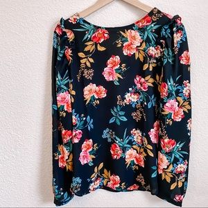 LOFT blouse with back keyhole